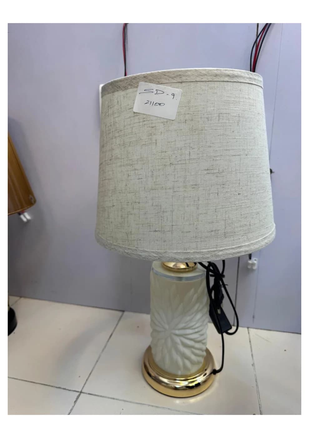 SwissLights Table Lamp PHOTOS_page-0013